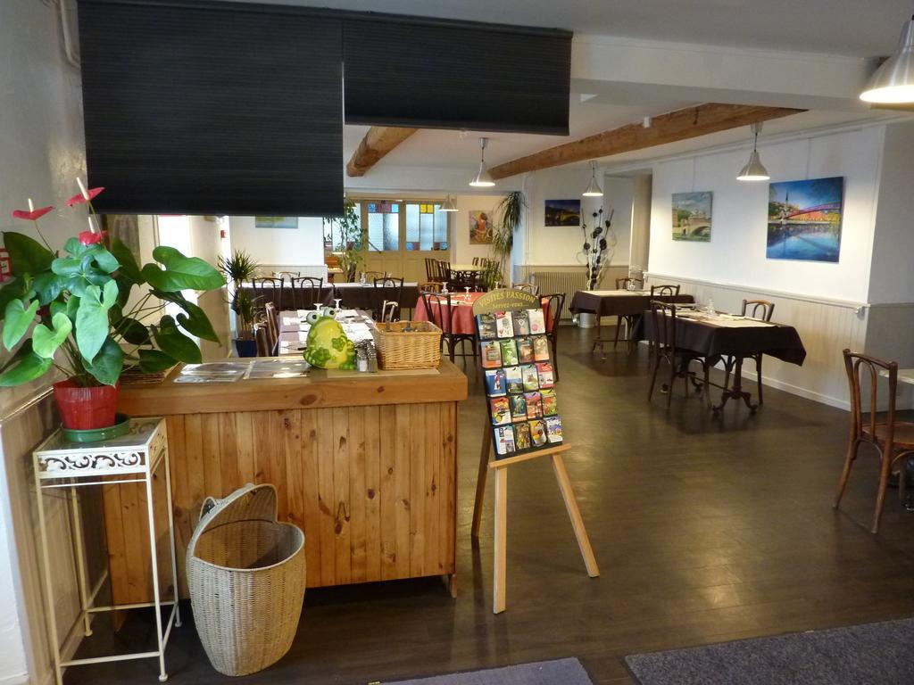 Hotel Saint Pierre Les Sauvages  Exteriér fotografie